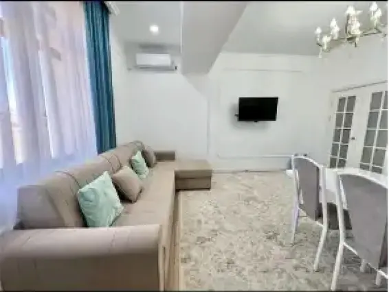 Appartamento trilocale su Bokombaeva/Orozbekova — appartamento, Bishkek