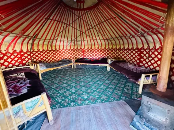 Yourte "Golden Yurt" — yourte, Jeti-Oguz (village)