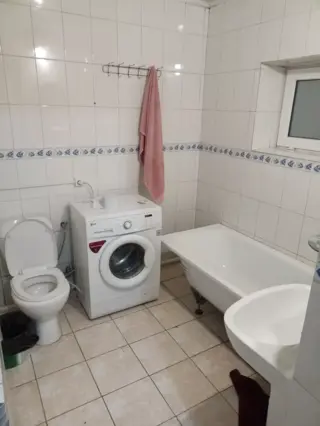 Одно койко-место — bed space, Bishkek