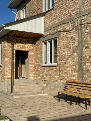 Гостевой Дом "Адеми" — guest house, v. Karakol (d. Ak-Suy )