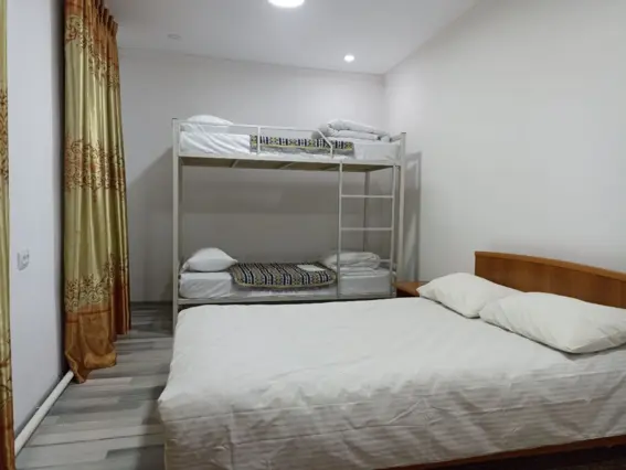 Маанай семейный номер — bed space, Karakol
