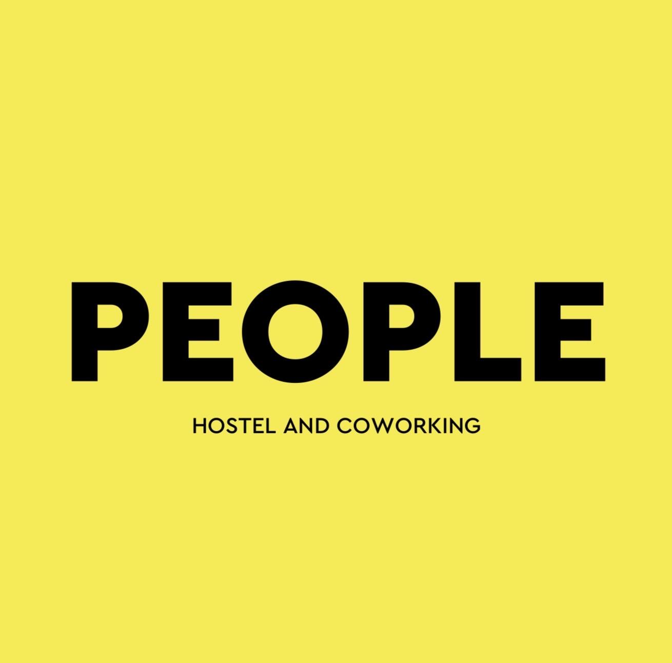 HostelCoworking People